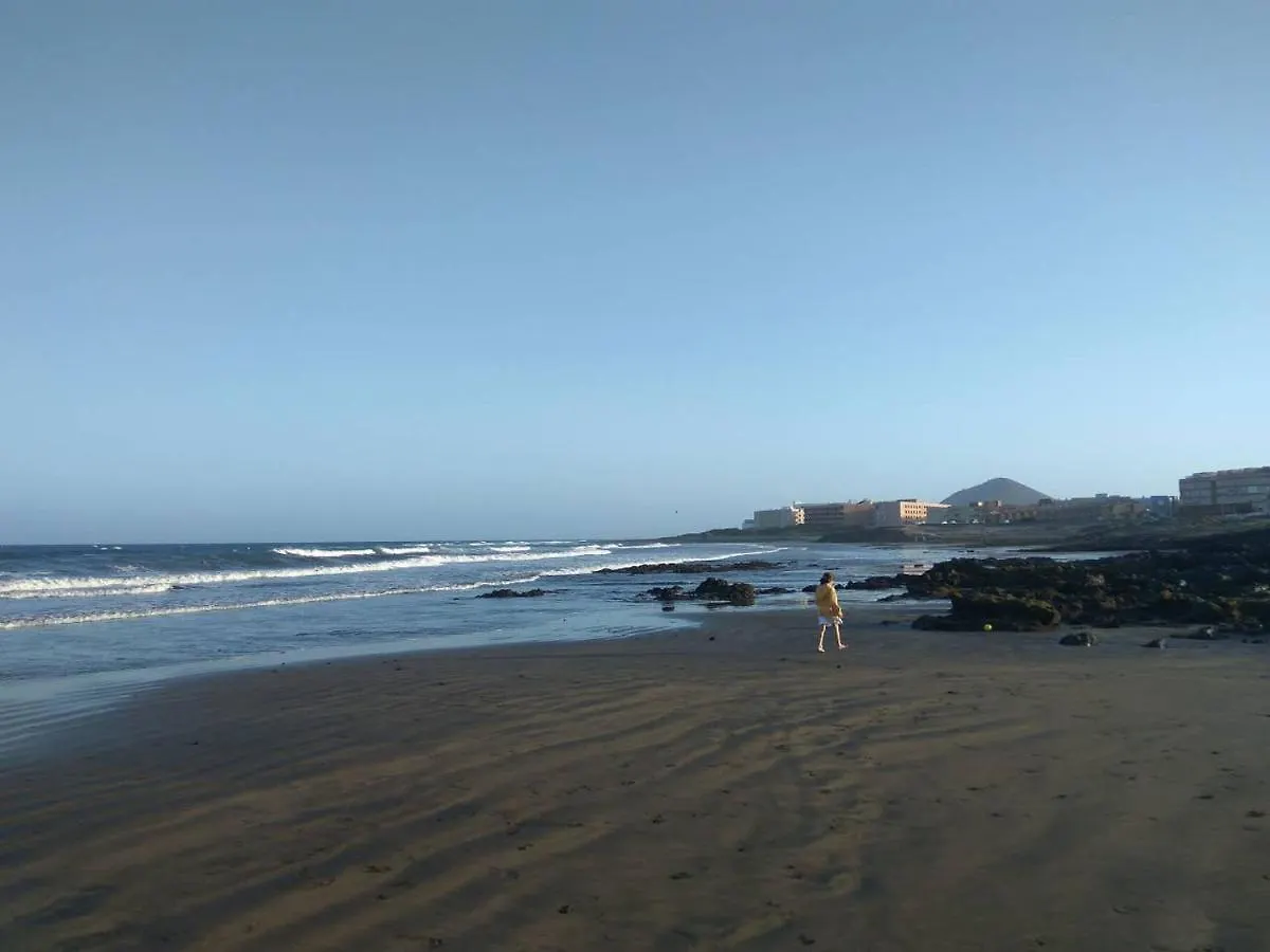 Nyaraló Luminoso Adosado Frente Al Mar Villa El Médano